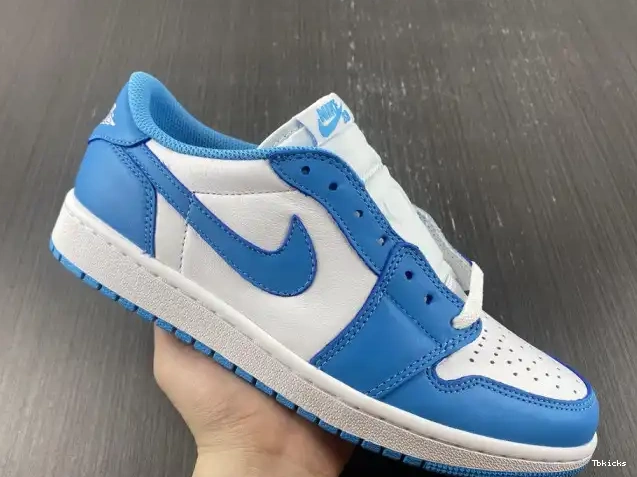 Rep TBK Jordan Air Low 1 x Nike UNC SB CJ7891-401 0513